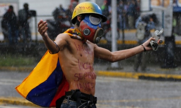 Trước thềm bầu cử Quốc hội lập hiến Venezuela: Ứng cử viên bị giết
