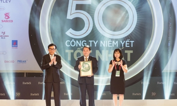 PNJ 5 lần liên tiếp được xếp hạng Top 50 công ty niêm yết tốt nhất Việt Nam 