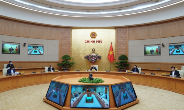 Thủ tướng Nguyễn Xuân Phúc chủ trì cuộc họp chuẩn bị nội dung Hội nghị trực tuyến Chính phủ với các địa phương