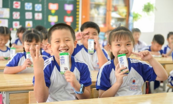Những giờ uống sữa “vui khỏe, an toàn” của các em học sinh tại TP Hồ Chí Minh 