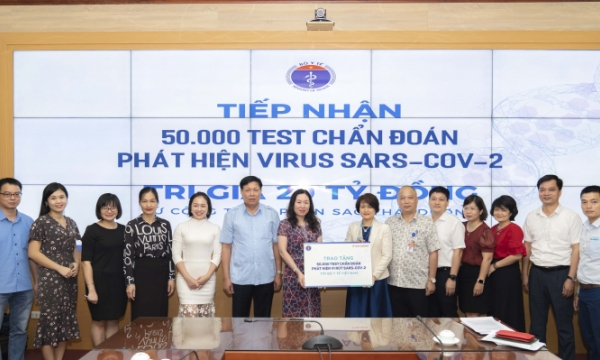 Sao Thái Dương ‘chi viện’ 50.000 test kit chẩn đoán covid-19 chống dịch lần hai