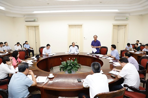 Phó Thủ tướng Thường trực chủ trì cuộc họp về thu phí tự động không dừng