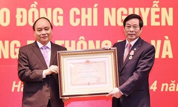  Nguyên Bộ trưởng Nguyễn Bắc Son được nhận Huân chương Độc lập hạng nhì