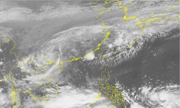 Bão số 11 tiến sát Vịnh Bắc bộ, suy yếu thành áp thấp nhiệt đới