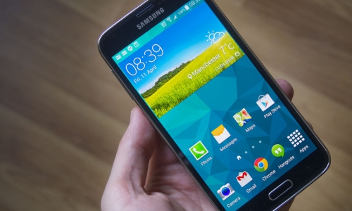 Samsung từ chối bảo hành để “dụ” khách hàng thay mới linh kiện