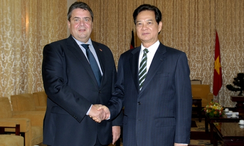 Thủ tướng Nguyễn Tấn Dũng tiếp Phó Thủ tướng Đức   