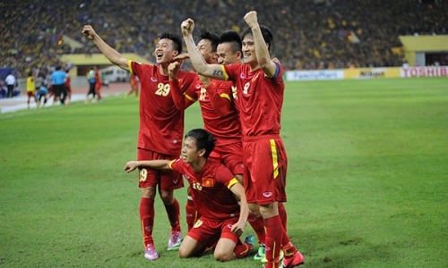 Lội ngược dòng, Việt Nam bước một chân vào chung kết