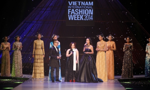 Bí mật đằng sau Tuần lễ thời trang Quốc tế Việt Nam  