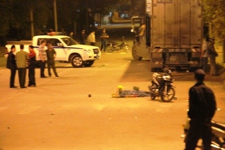 Nổ súng giữa khuya, một thanh niên ở Sài Gòn tử vong