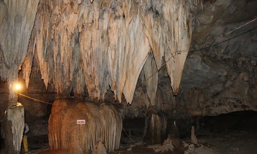 Kỳ thú hang động Pu Sam Cáp ở Lai Châu