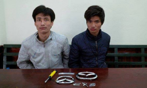 Hà Nội: Trộm lô gô xe sang đem bán để lấy tiền chơi game