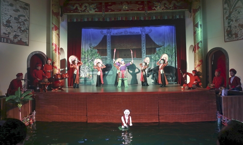 Nhà hát chèo Hà Nội ra mắt mô hình biểu diễn mới