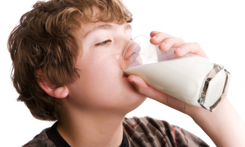 Mỹ thu hồi sữa tươi nguyên chất nhiễm khuẩn gây tiêu chảy