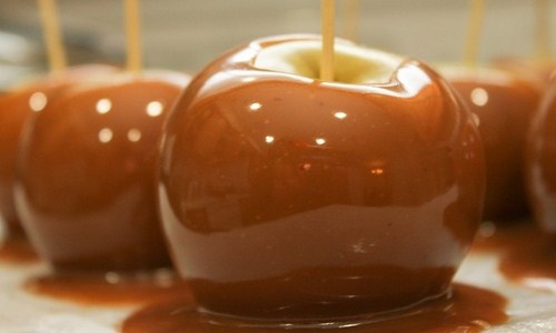 Người tiêu dùng hoang mang vì táo Mỹ nhiễm khuẩn