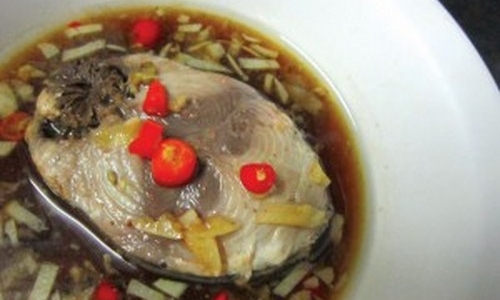 Cách chế biến cá ngừ kho nước cốt dừa lạ miệng 