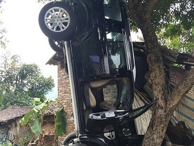 Bí thư Huyện ủy Hà Quảng ở trong xe gây tai nạn