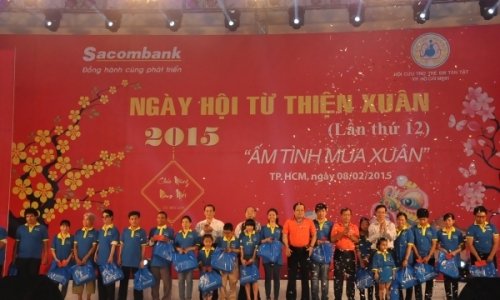 Sacombank tổ chức nhiều chương trình từ thiện Xuân Ất Mùi