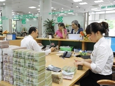 Hàng loạt ngân hàng “khoe” lương nhân viên năm 2014