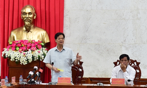 Thủ tướng Nguyễn Tấn Dũng làm việc với lãnh đạo Hậu Giang