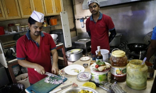 Khám phá nhà hàng Ấn Độ cung cấp đồ ăn miễn phí