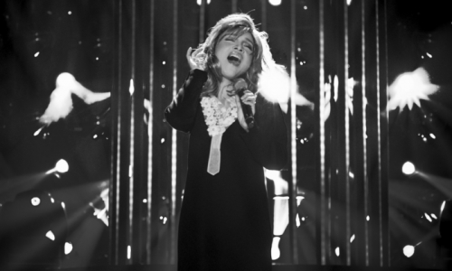 Mỹ Linh hóa thân thành “Barbra Streisand” trên sân khấu “Gương mặt thân quen”