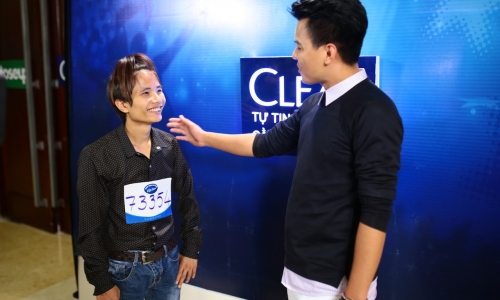 Vietnam Idol 2015: Sau 'Hot boy kẹo kéo' là sự xuất hiện của 'Thánh bàn chải'