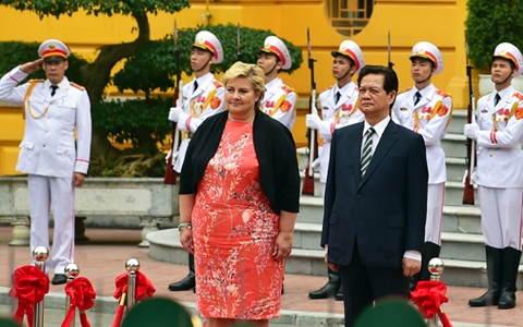 Thủ tướng Nguyễn Tấn Dũng hội đàm với Thủ tướng Na Uy