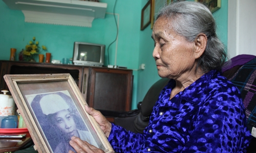 Mối tình không biên giới của mẹ Việt Nam anh hùng