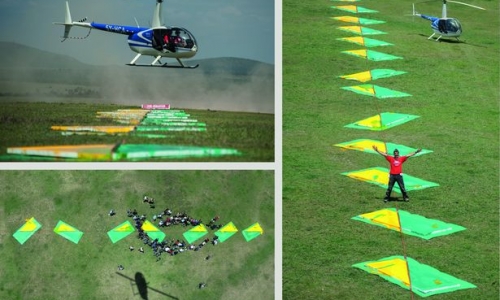 Nghệ thuật tạo tranh trừu tượng bằng máy bay trực thăng
