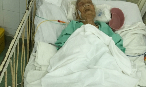 Mổ khớp háng thành công cho Mẹ Việt Nam anh hùng 104 tuổi
