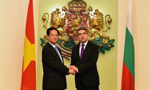 Thủ tướng Nguyễn Tấn Dũng hội kiến Tổng thống Rosen Plepneliev