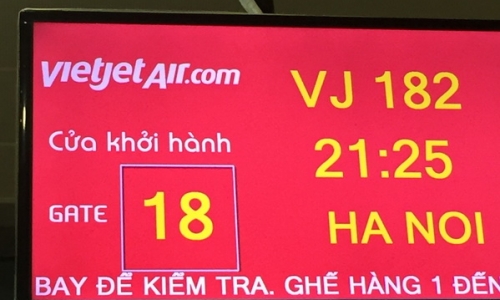 Chậm chuyến hơn 3 tiếng: Vietjet Air ngang nhiên coi thường hành khách