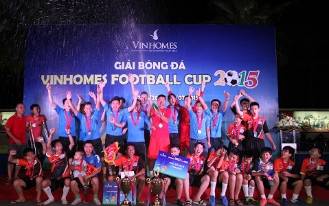 Tưng bừng trận chung kết Vinhomes Football Cup 2015