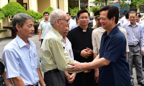 Thủ tướng Nguyễn Tấn Dũng tiếp xúc cử tri TP.Hải Phòng