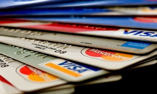 Yêu cầu giải thích lãi suất thẻ tín dụng quá cao