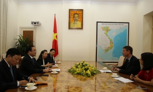 Việt Nam- Anh tăng cường hợp tác trong ứng phó biến đổi khí hậu