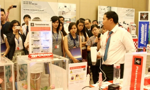 Sharp Việt Nam ra mắt sản phẩm mới