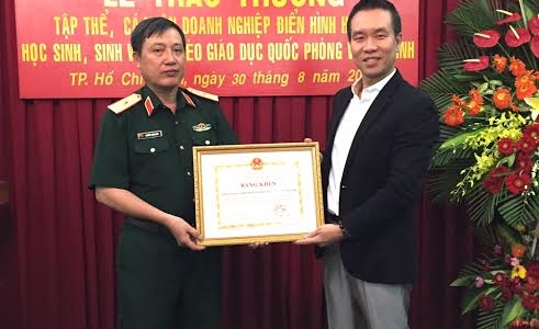 FrieslandCampina Việt Nam được tặng bằng khen của Bộ Giáo dục và Đào tạo