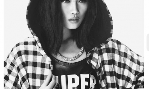 Người mẫu Vietnam's Next Top Model tấn công làng thời trang Quốc tế