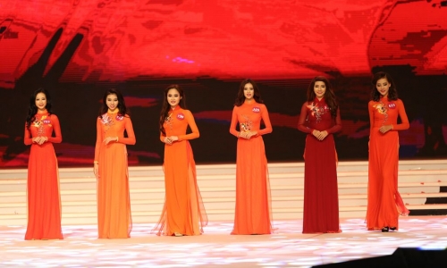 Cận cảnh trang phục áo dài đêm chung kết của 44 thí sinh Hoa hậu Hoàn Vũ
