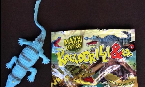 Đồ chơi nhựa hình cá sấu chứa độc tố lớn