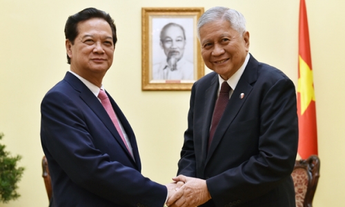 Thủ tướng tiếp Bộ trưởng Ngoại giao Philippines