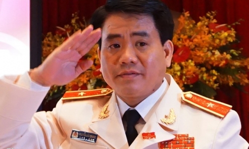Tướng Chung được giới thiệu làm Chủ tịch Hà Nội