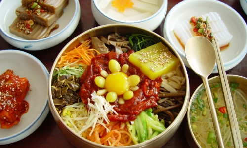 Baek Ji Young tham dự Lễ hội văn hóa và ẩm thực Việt Nam – Hàn Quốc