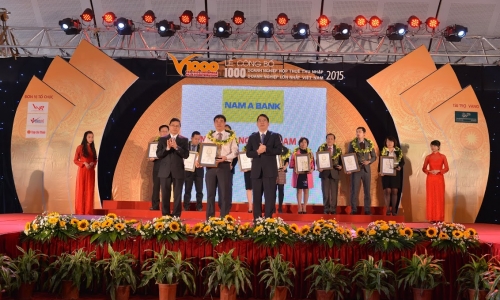 Nam A Bank được vinh danh top 50 doanh nghiệp đạt thành tựu xuất sắc 2011-2015