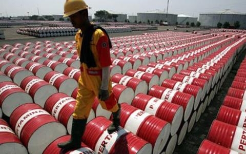 “Xu thế giá dầu giảm có thể tiếp tục kéo dài trong năm 2016”