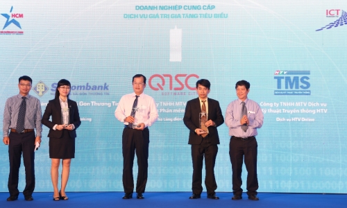 Sacombank nhận giải thưởng Công nghệ Thông tin - Truyền thông TP.HCM lần VII