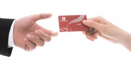Vingroup phát hành “siêu thẻ” Vinggroup Card
