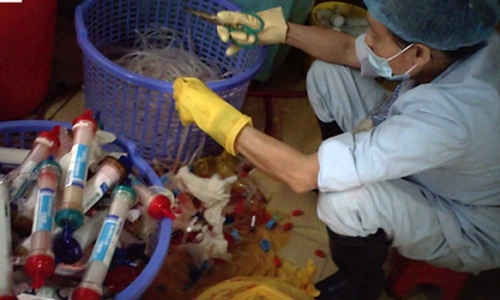“Không có rác thải y tế thẩm lậu ra môi trường từ bệnh viện Bạch Mai”