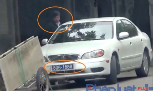 Hưng Yên: Giám đốc Sở GTVT sử dụng xe biển xanh như xe cá nhân?